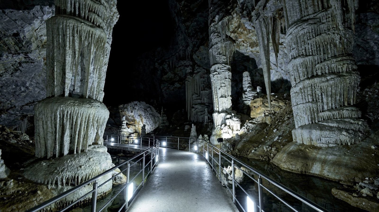 Pourquoi il faut une veste dans les grottes, même en août