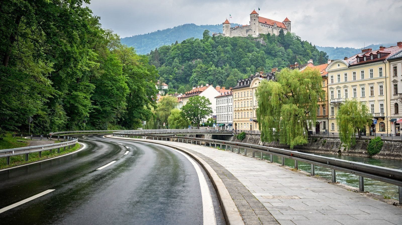 Getting to Ljubljana from Zagreb: Border Crossing Guide