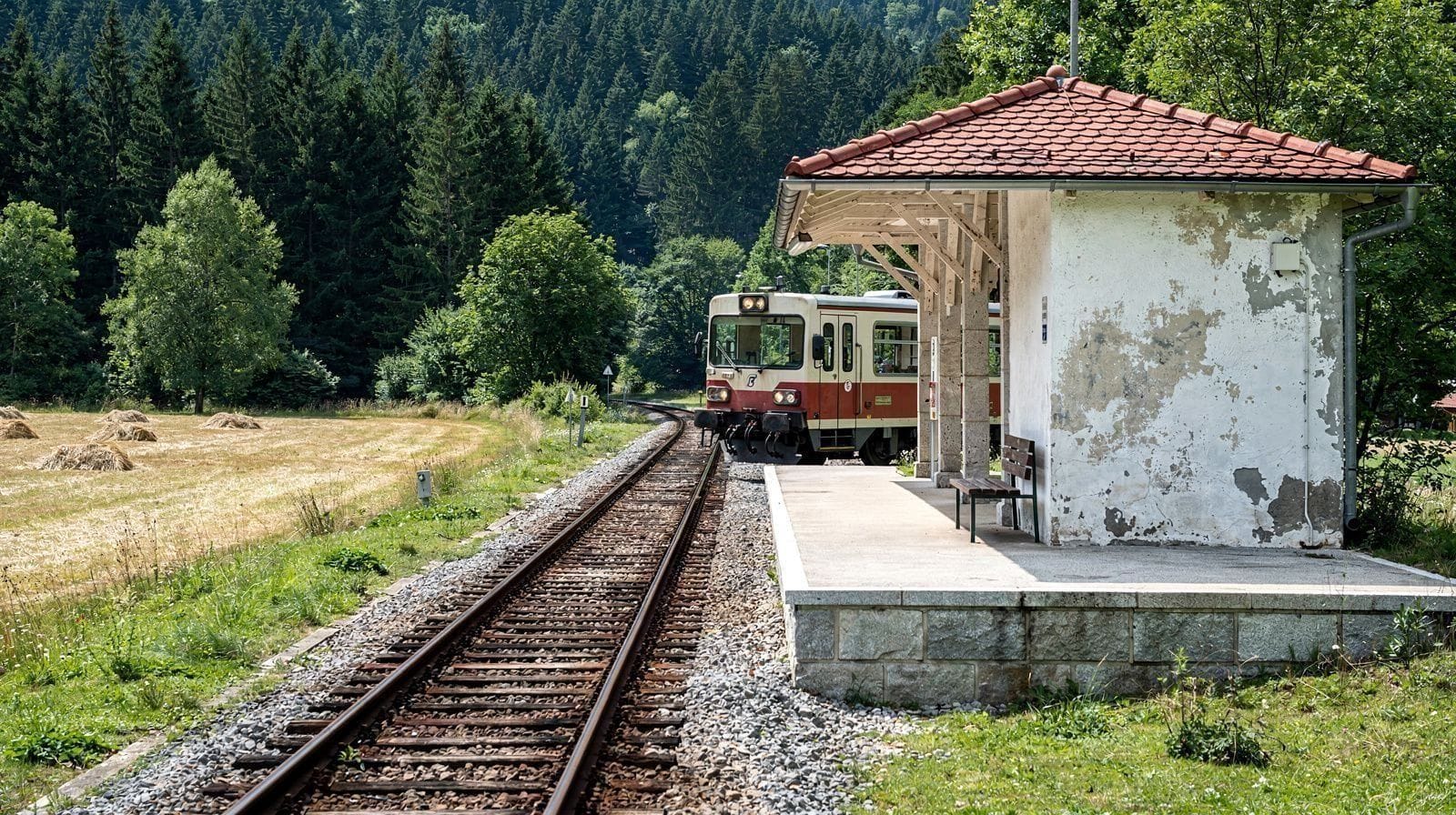 Traveling Slovenia by Train: Routes Between Ljubljana, Maribor and the Coast