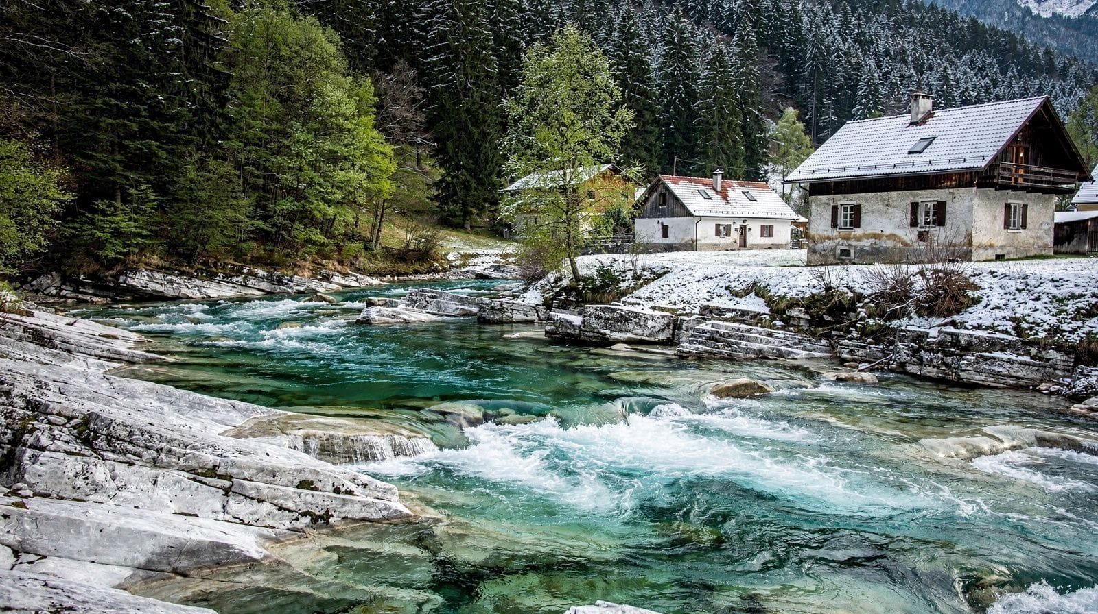 Przygoda w Alpach Julijskich: dolina Soča, Bovec i przełęcz Vršič